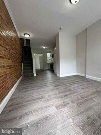 Building Photo - 3205 Latona St