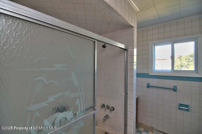 Building Photo - 261 Dana St