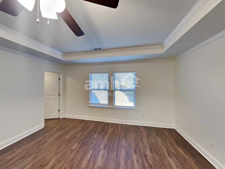 Building Photo - 114 Marin Dr