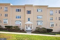 Building Photo - 6243 Wilson Blvd