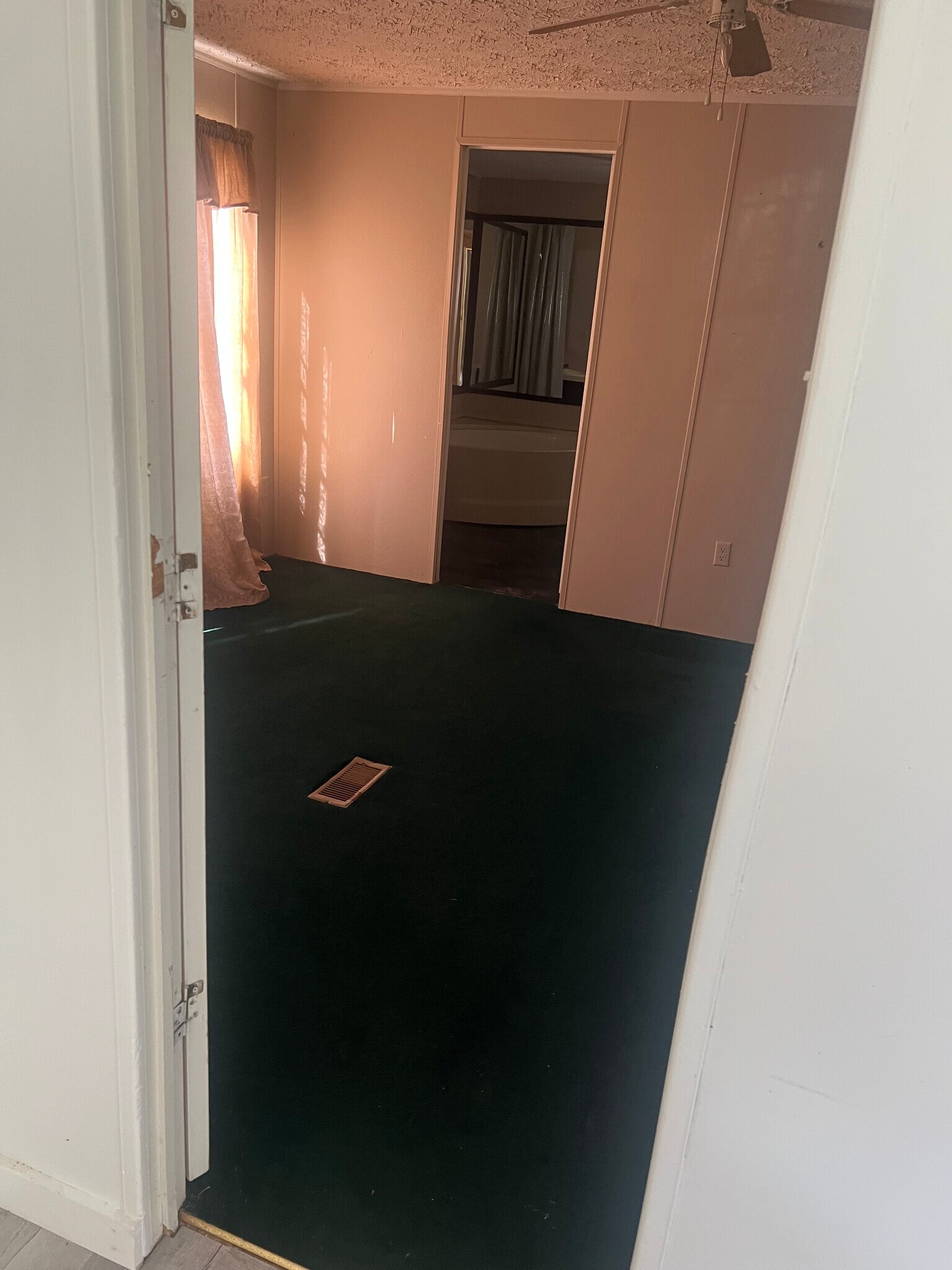 Building Photo - 235 Button Wood Ln