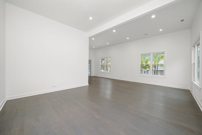 Building Photo - 9771 W 143rd St