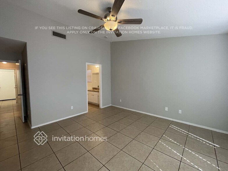 Building Photo - 10763 W Rio Vista Ln