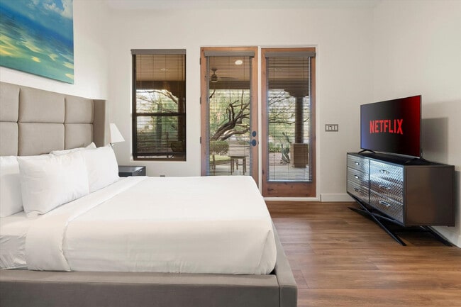 Building Photo - 6708 E Calle de Las Estrellas Rd