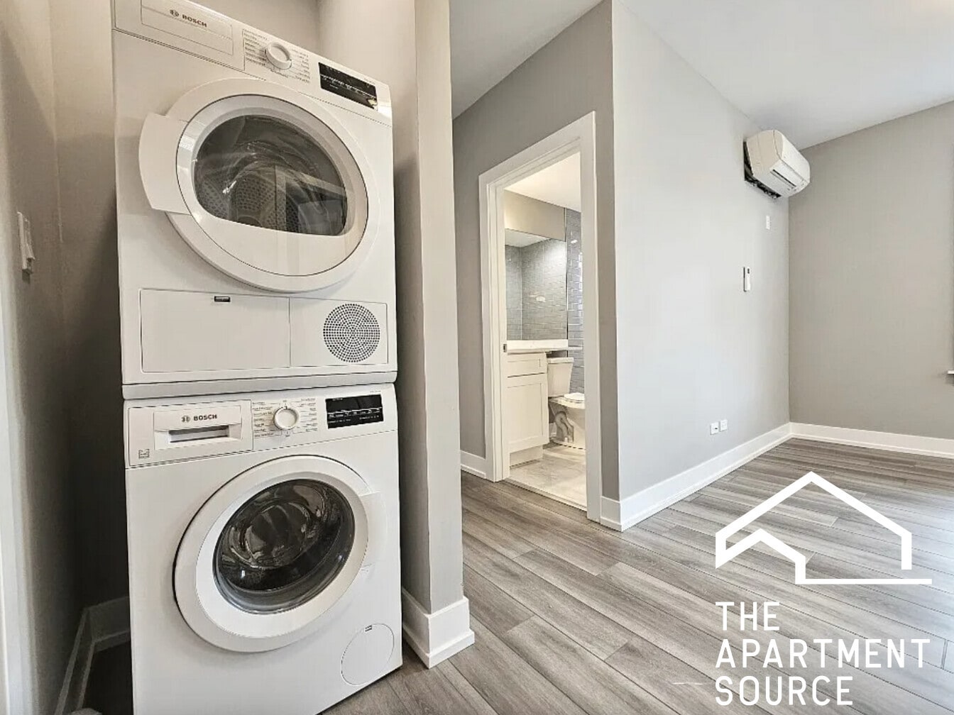 Building Photo - 3939 N Janssen Ave