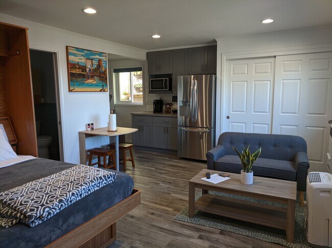 Sleeping area - 182 Ardendale Dr