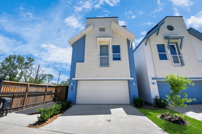 Building Photo - 1053 Glenn Ave