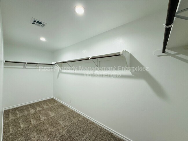 Building Photo - 4301 Montage Blvd