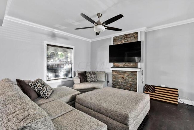 Building Photo - 827 S 22nd St