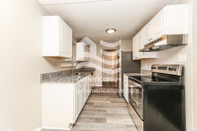 Building Photo - 5335 Flotron Dr