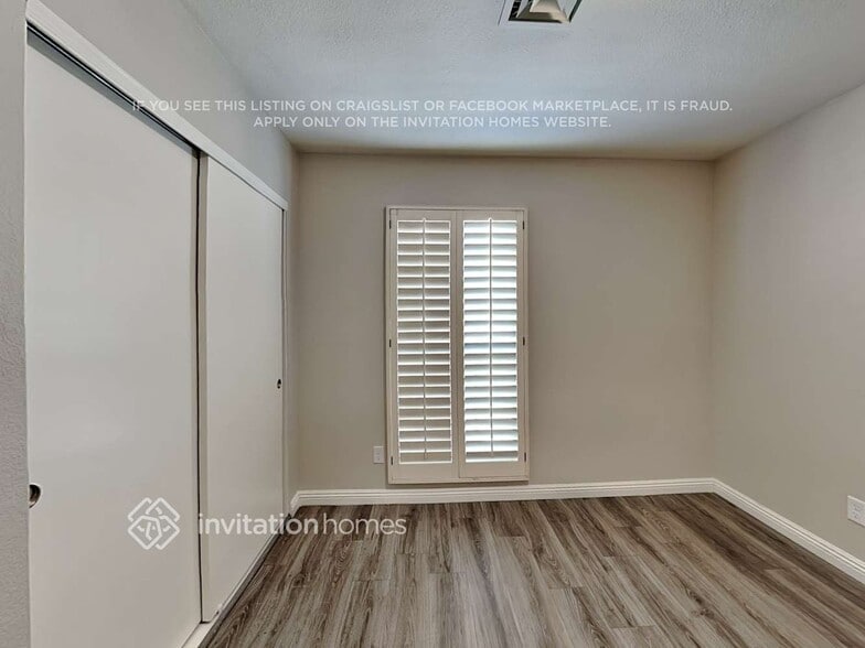 Building Photo - 9133 W Country Gables Dr