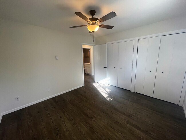 Building Photo - 104 Weber St