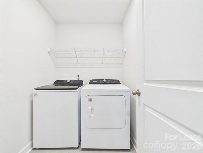 Building Photo - 1768 Braemar Vlg Dr