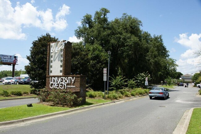 Building Photo - 1956 Corvallis Ave