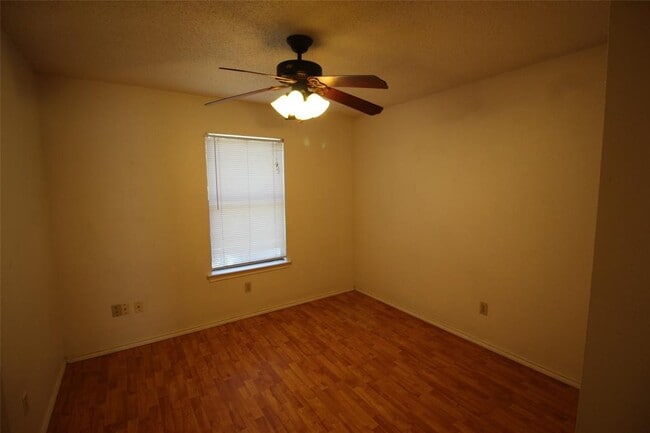 Building Photo - 8202 Cattle Dr