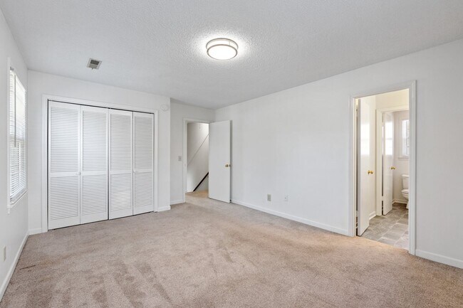 Building Photo - 203 Lancaster Ave
