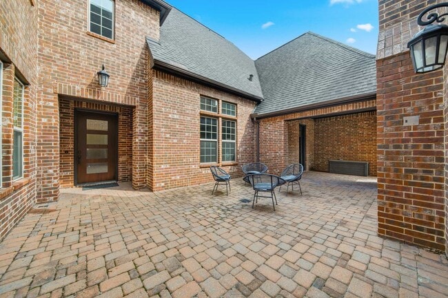Building Photo - 5735 Genoa Springs Ln