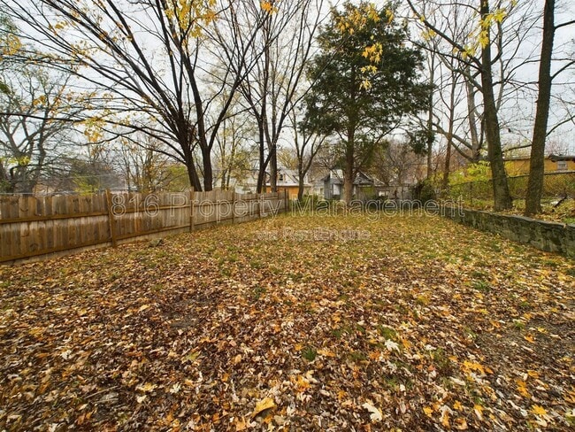 Building Photo - 2323 Lister Ave