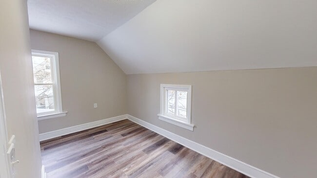 Building Photo - Stockyards Area - 3 Bedroom - 2 Bath Single Family Home