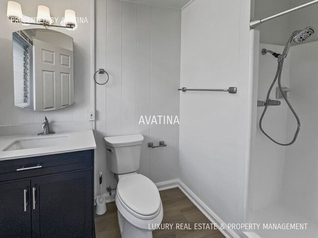 Building Photo - 596 Iana St