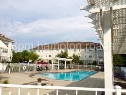 Building Photo - 932 Southmoor Dr