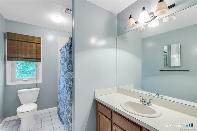 Building Photo - 410 Sandstone Dr