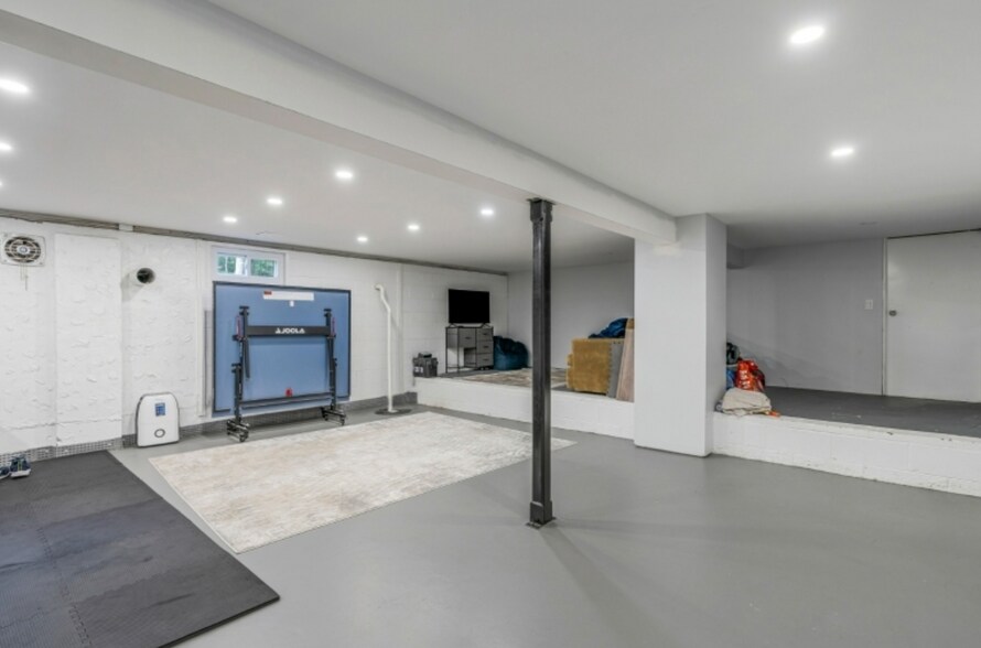 Building Photo - 1015 Buxton Rd