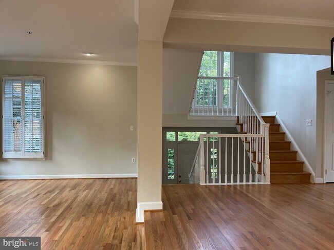 Building Photo - 9715 Whitley Park Pl