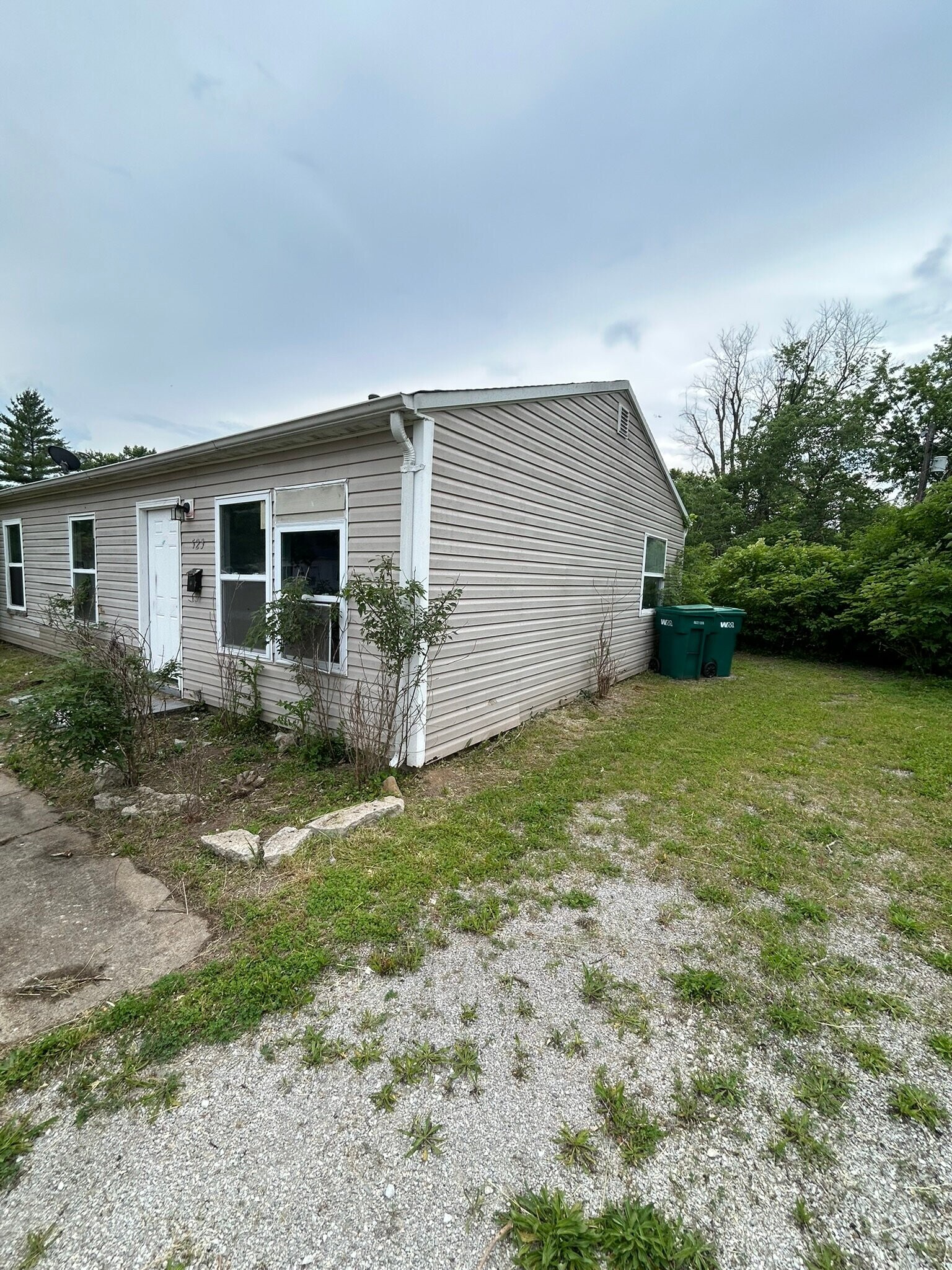 Building Photo - 523 St Paul Dr