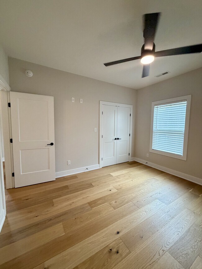 Building Photo - 204 Crest Ridge Ct