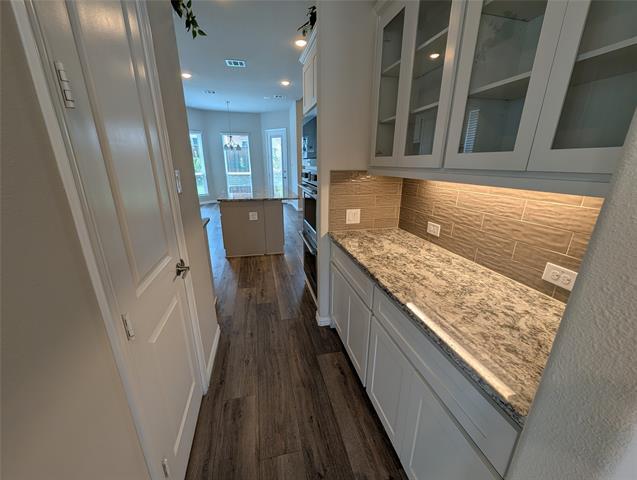 Building Photo - 2809 River Bend Pl
