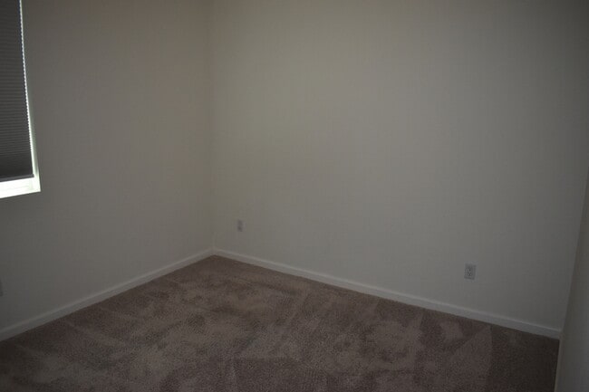 Building Photo - 3591 Sunstone Ct