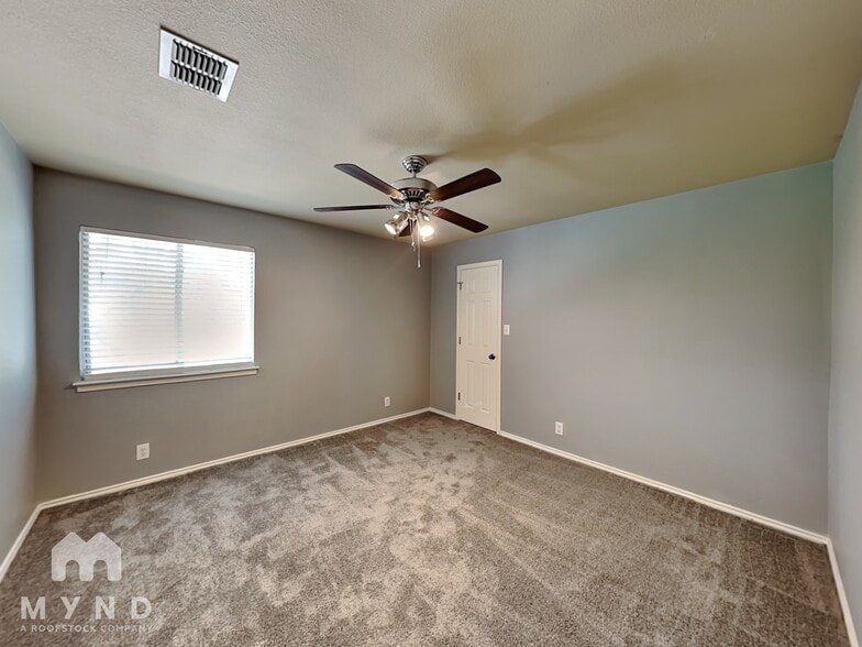 Building Photo - 8606 Eagle Peak
