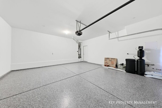 Building Photo - 4445 Bayley Skye Ave