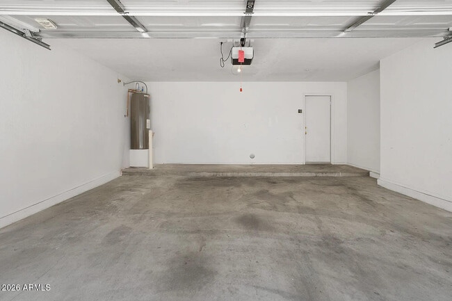 Building Photo - 751 N Port Dr