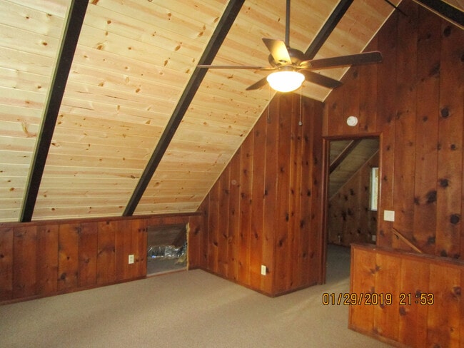 Building Photo - YOU WON'T BELIEVE IT!!