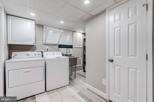 Building Photo - 7490 Laurel Oak Ct