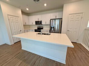 Building Photo - Luxury Townhome 3 level 2 car garage  modern kitchen must see charmer $3350