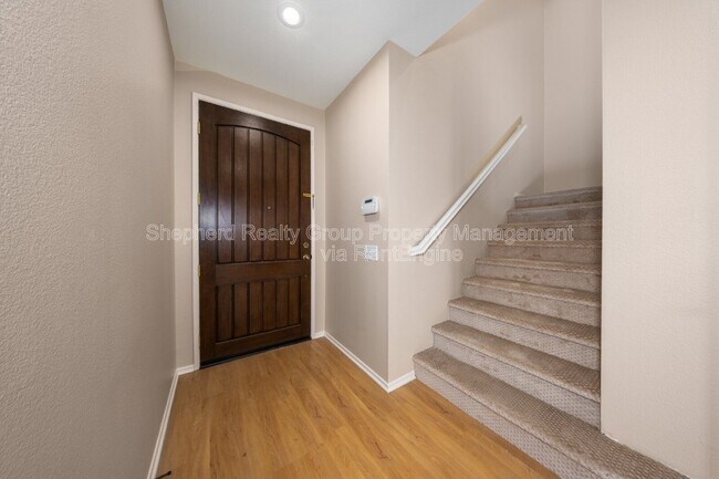 Building Photo - 2985 Breezy Meadow Cir