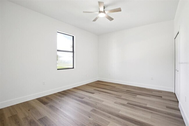 Building Photo - 10368 Port Everglades St