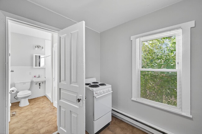 Building Photo - 959 Earl St