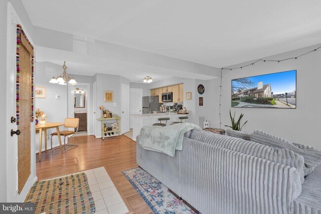 Building Photo - 6011 Curtier Dr