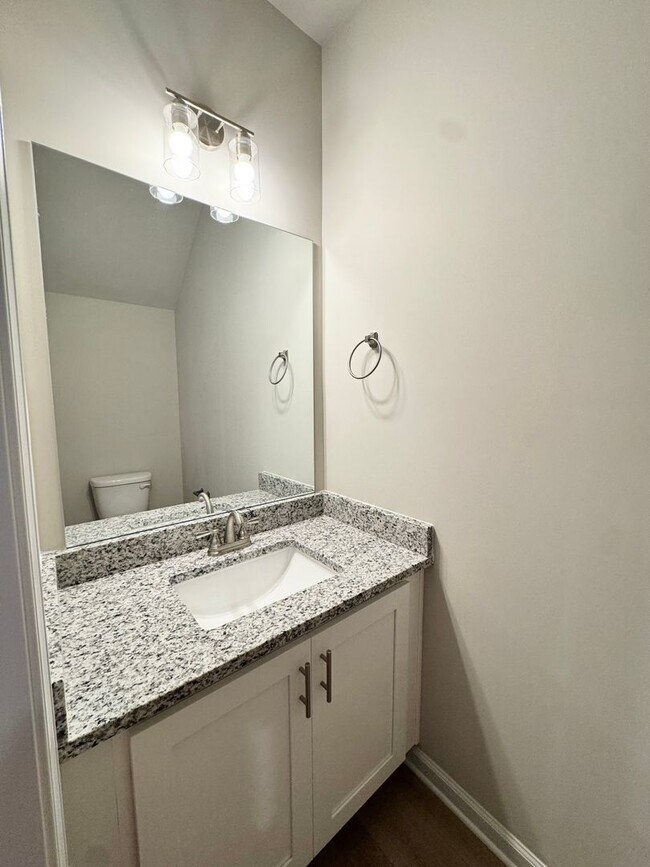 Building Photo - McCoy Street Townhomes!