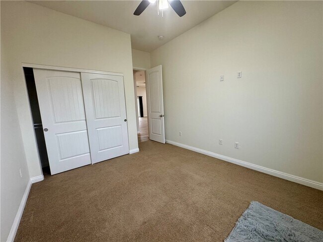 Building Photo - 2225 Moonridge Ln