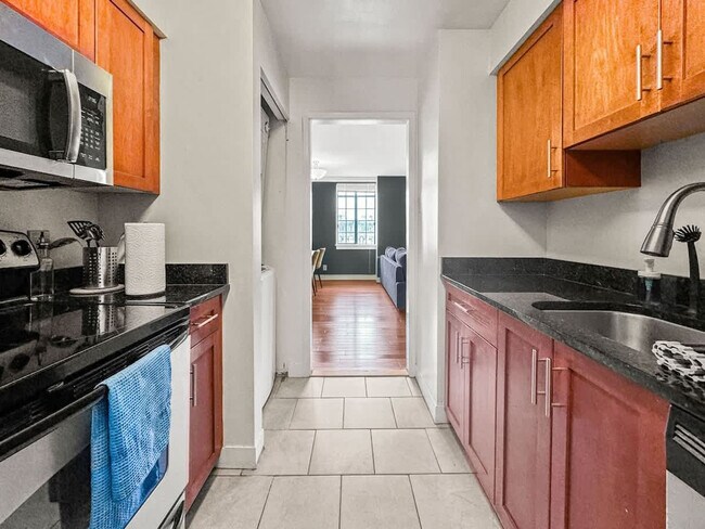 Building Photo - 111-23 N 15th St