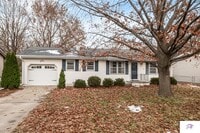 Building Photo - WELCOME HOME! AVAILABLE NOW!