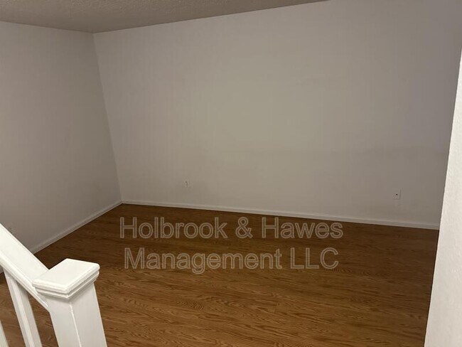 Building Photo - 4887 Basswood Dr