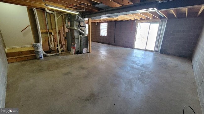 Building Photo - 216 Brookside Terrace