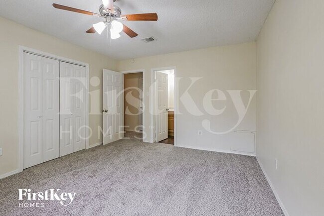 Building Photo - 20142 Misty Pines Dr