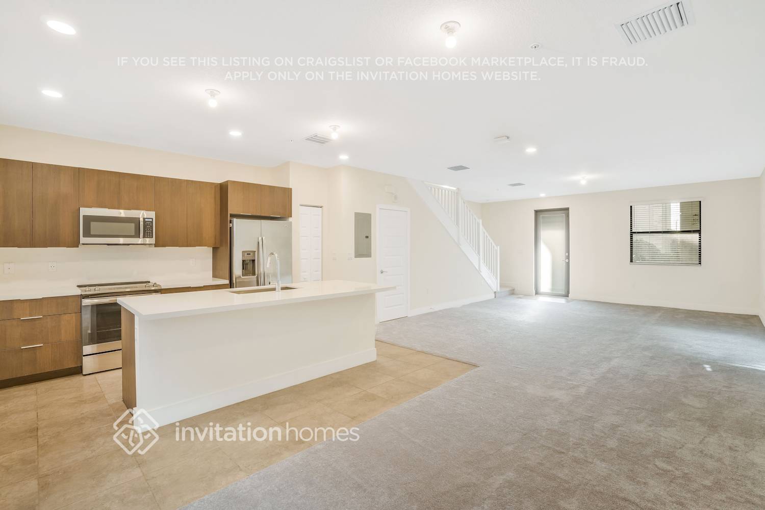 Building Photo - 10449 NW 82nd St